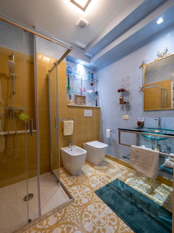 Luxury - Elegante Appartamento Nel Cuore Di Лукка Екстер'єр фото
