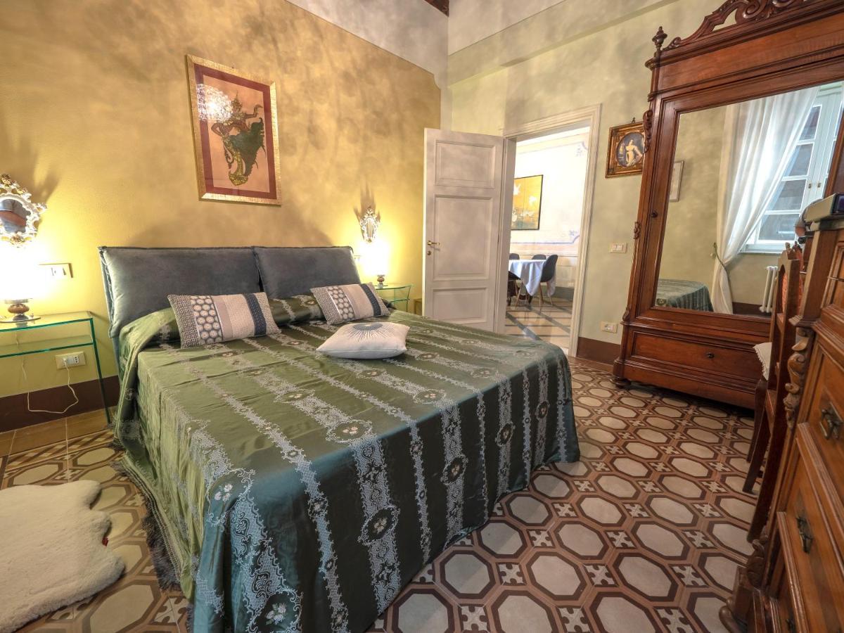 Luxury - Elegante Appartamento Nel Cuore Di Лукка Екстер'єр фото