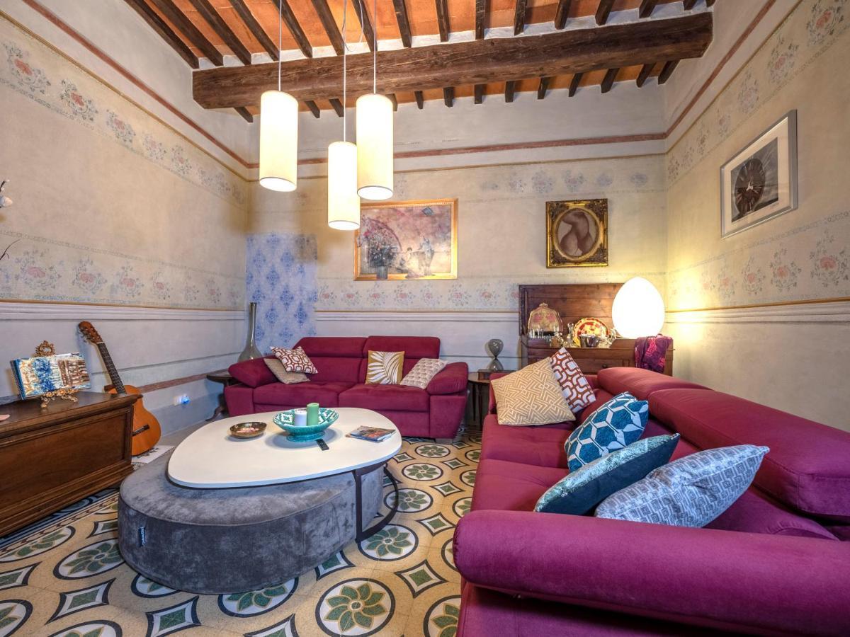 Luxury - Elegante Appartamento Nel Cuore Di Лукка Екстер'єр фото