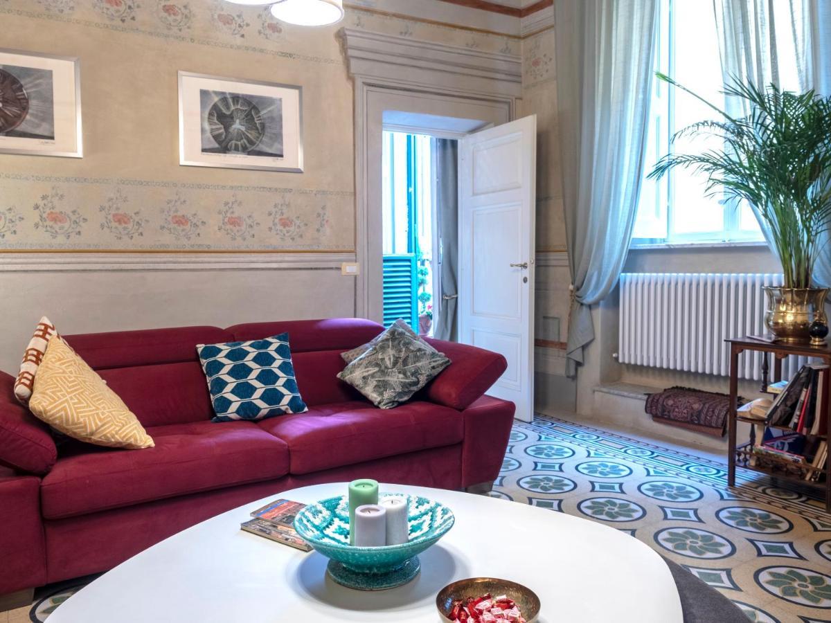 Luxury - Elegante Appartamento Nel Cuore Di Лукка Екстер'єр фото